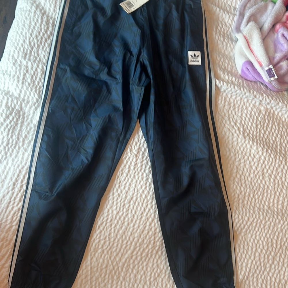 Adidas Joggers - Party Windpant